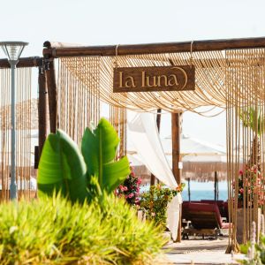 beach lounge beach lounge