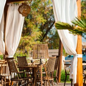 restaurant restaurant